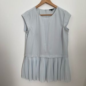 RW&CO Pleated flowy blouse